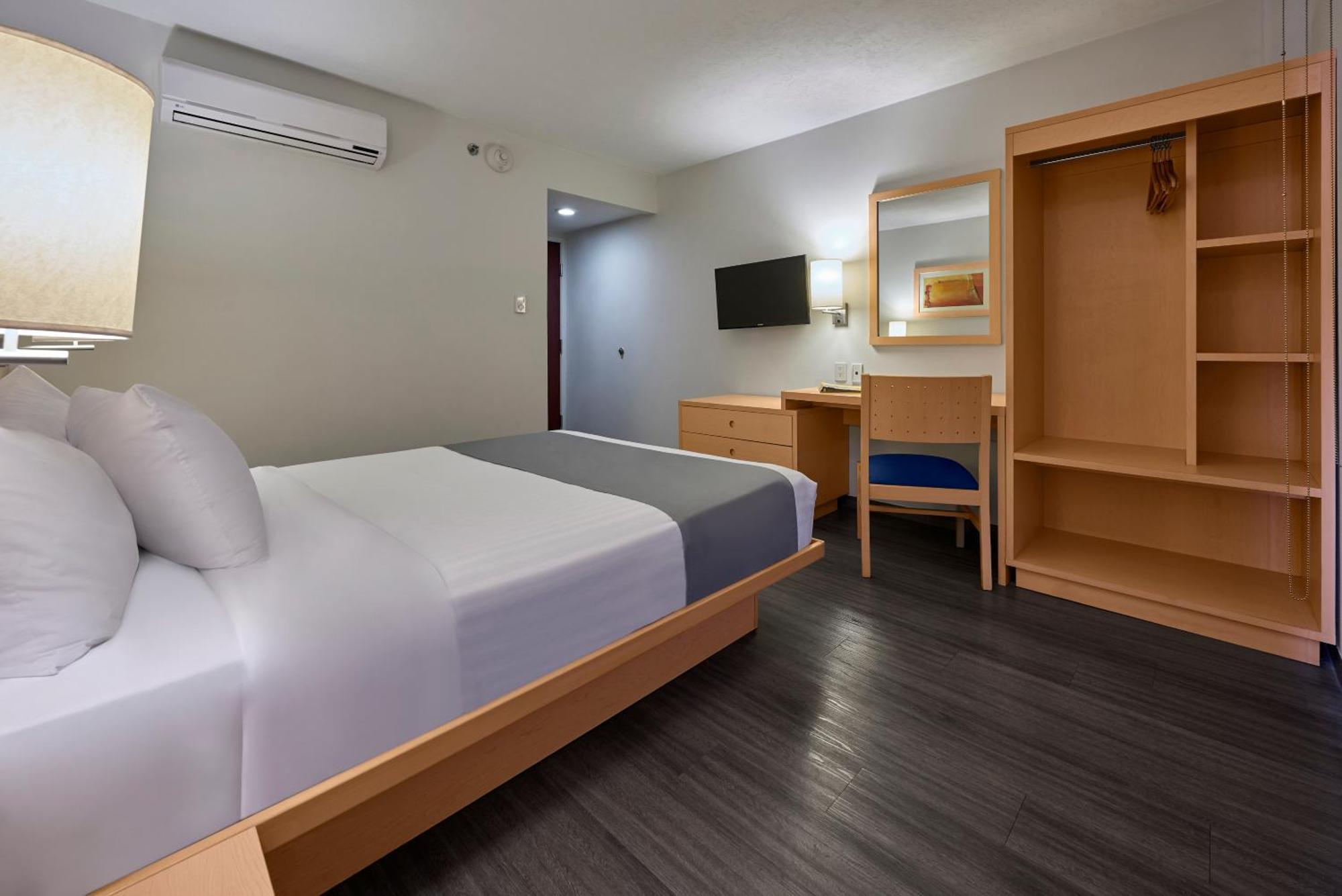City Express By Marriott Lazaro Cardenas Esterno foto