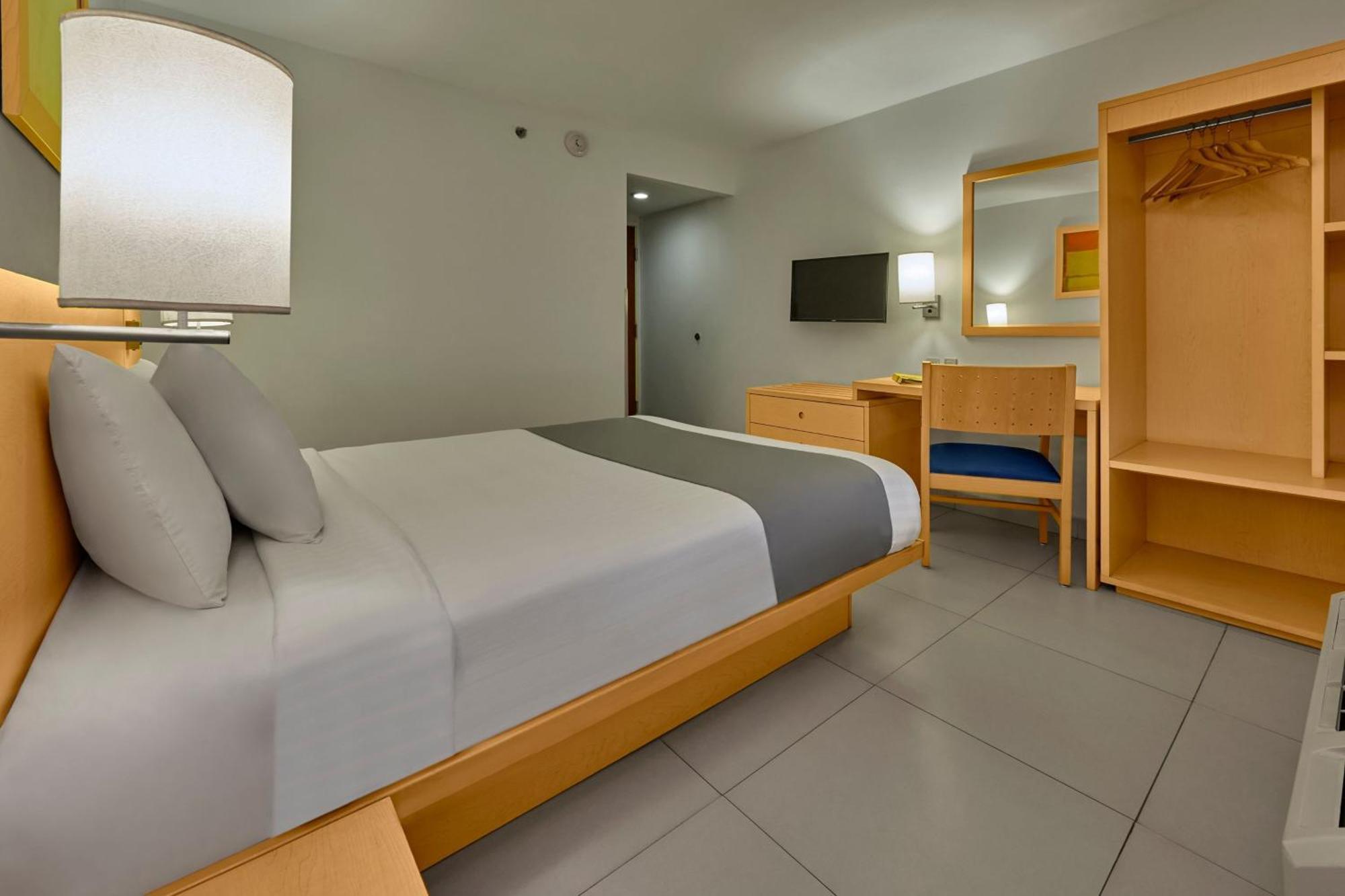 City Express By Marriott Lazaro Cardenas Esterno foto