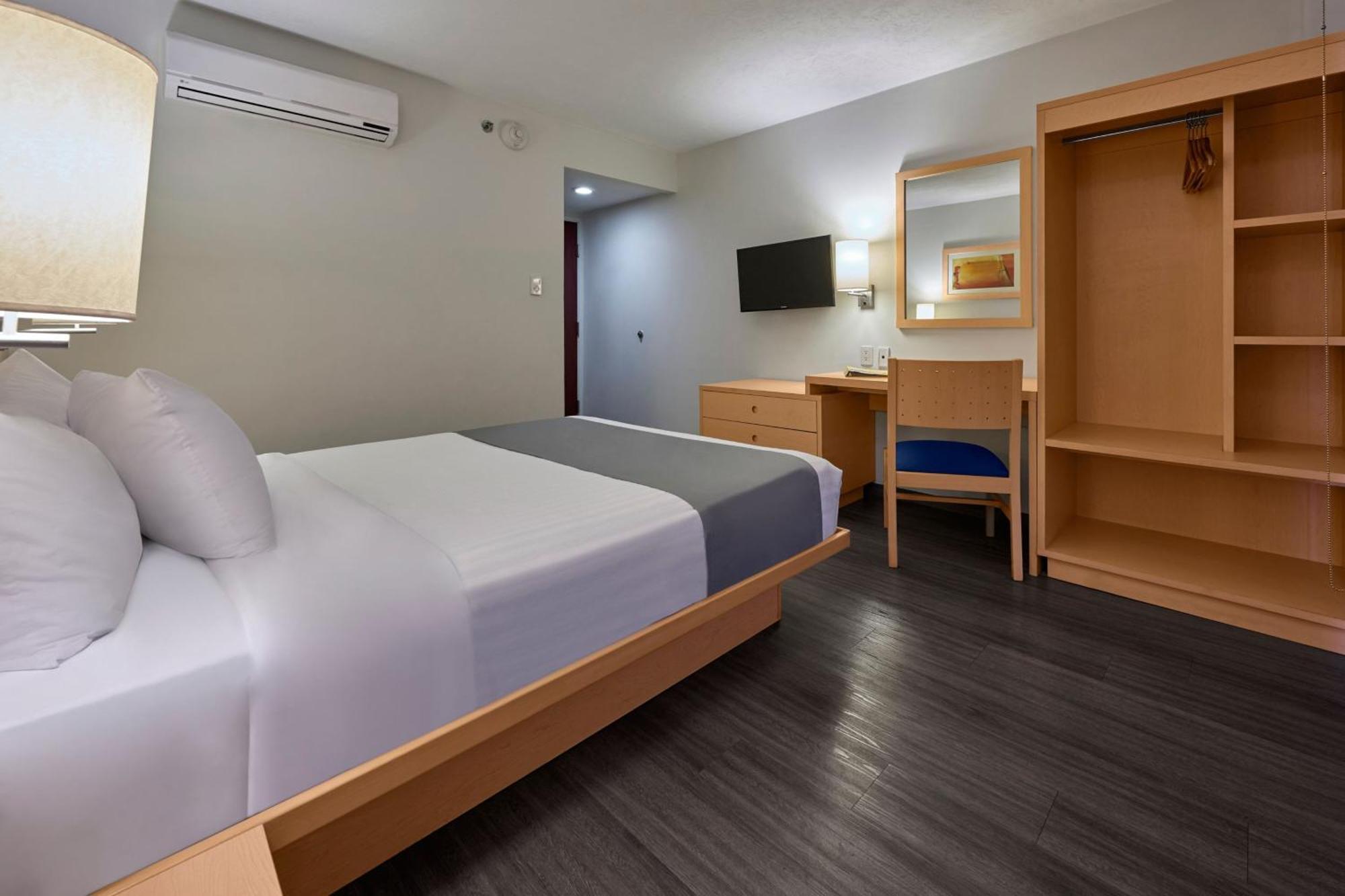 City Express By Marriott Lazaro Cardenas Esterno foto